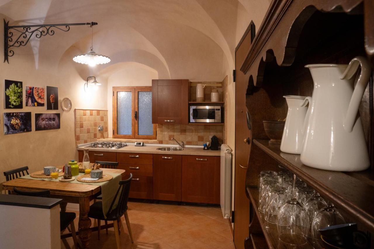 In Centro Citta, Nei Vicoli Del Borgo Apartment Sanremo Luaran gambar