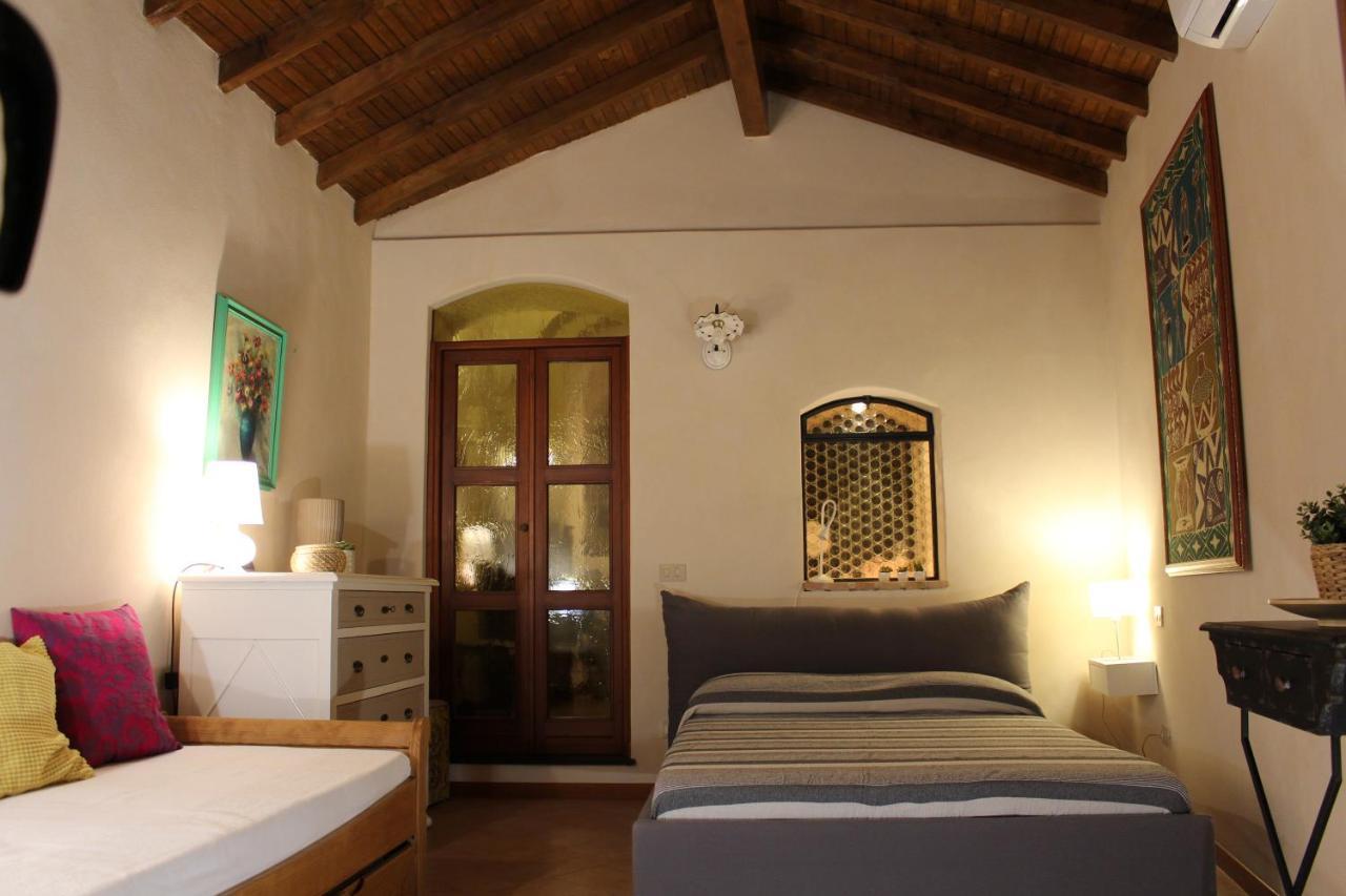 In Centro Citta, Nei Vicoli Del Borgo Apartment Sanremo Luaran gambar
