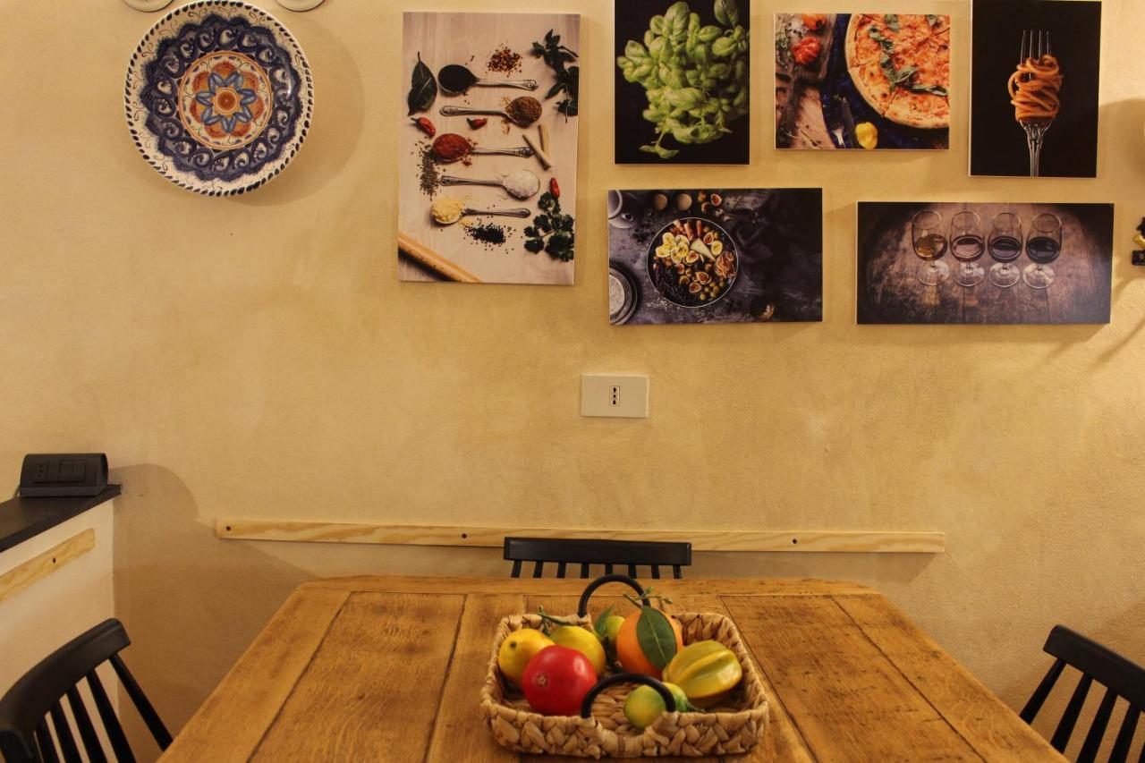 In Centro Citta, Nei Vicoli Del Borgo Apartment Sanremo Luaran gambar