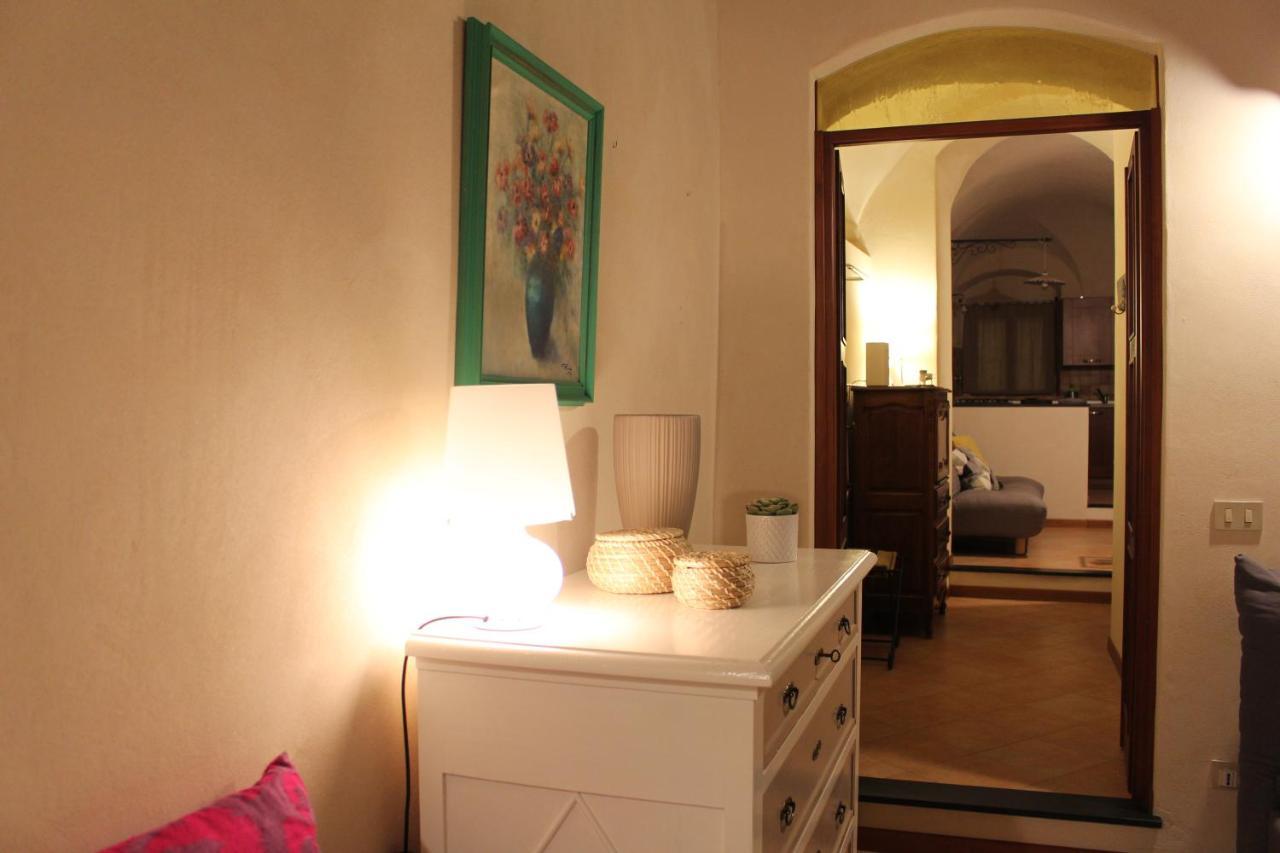 In Centro Citta, Nei Vicoli Del Borgo Apartment Sanremo Luaran gambar